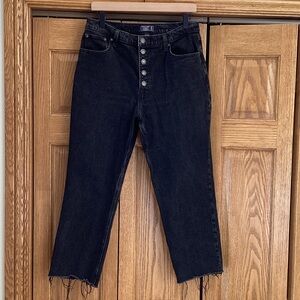 Abercrombie & Fitch curve love ultra high rise, black Cropped jeans. Sz 31/12